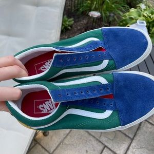 Multicolor vans (no laces)